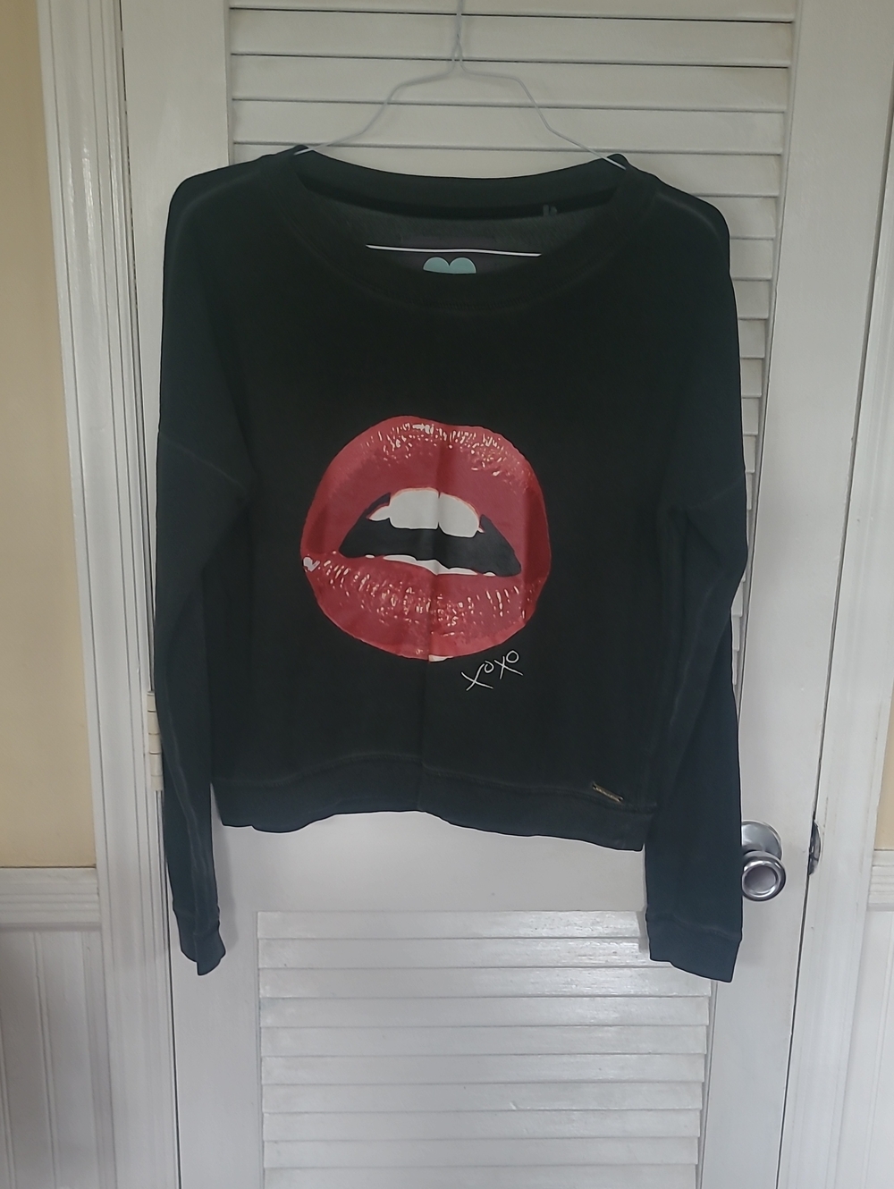 Kendall & Kylie Black Sweatshirt with Red Lip Graphic